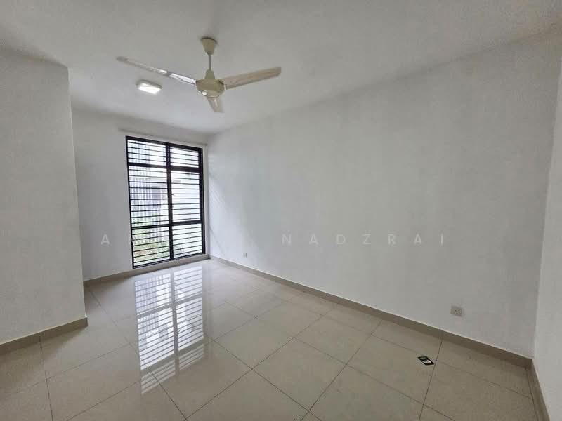2-storey Terraced House for Sale in Laman Glenmarie (Shah Alam) - Ammeer Nadzrai - Interior - PropertyGuru.com.my