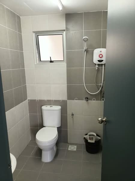 Pangsapuri untuk Disewa di Residensi Kesuma 1 - Chris Choo - Bathroom - PropertyGuru.com.my