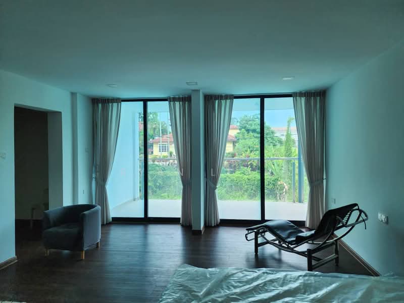 Bungalow House for Sale in Seri Kembangan (Selangor) - Ryan Lean - Living Room - PropertyGuru.com.my