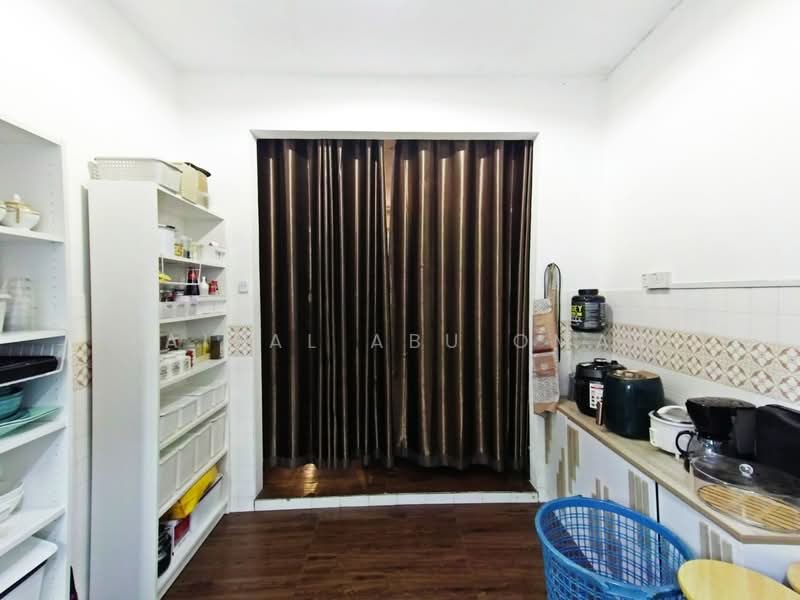 Rumah Teres 2-Tingkat untuk Dijual di Taman Sri Gombak (Gombak) - Faisal Abu Omar - Kitchen - PropertyGuru.com.my