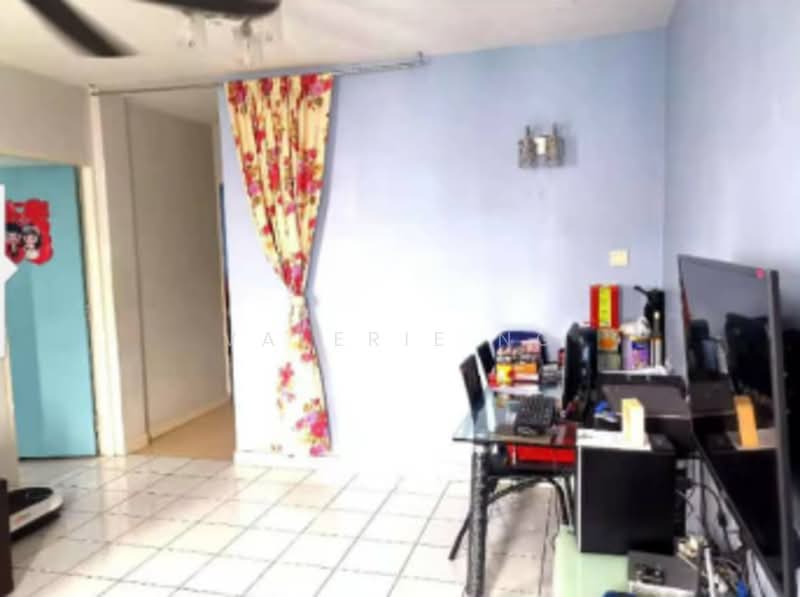 Pangsapuri untuk Dijual di Rampai Court - Valerie Ng - Living Room - PropertyGuru.com.my