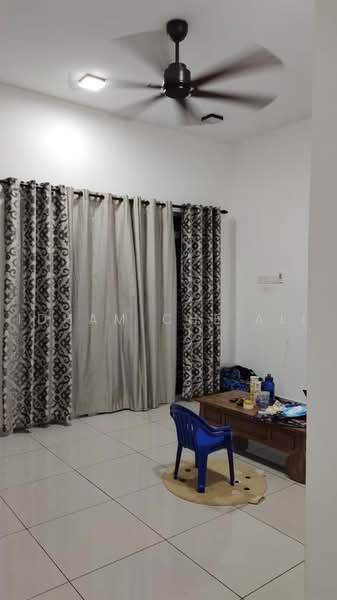 Terraced House for Sale in Kotasas (Kuantan) - Idham Che'Ali - Living Room - PropertyGuru.com.my