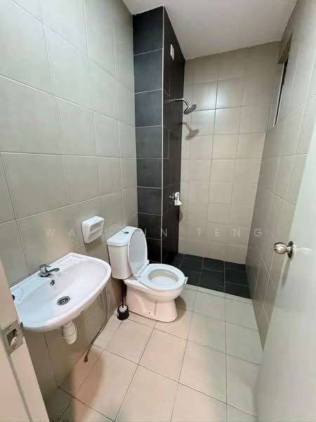 Kediaman Servis untuk Disewa di SkyLake Residence - Wai Ann Teng - Bathroom - PropertyGuru.com.my