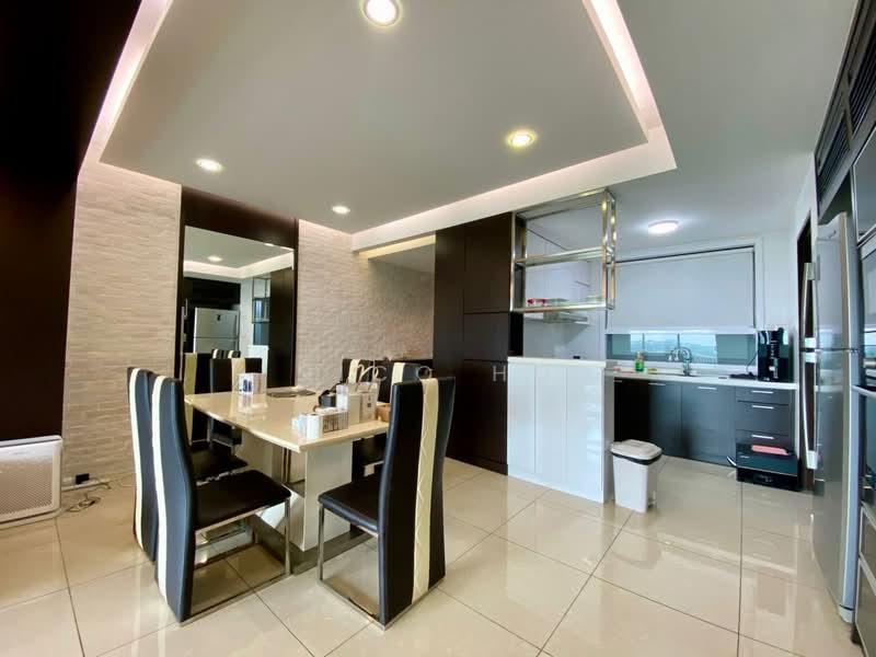 Pangsapuri untuk Dijual di Molek Pine 3 - Nico Ho - Dining Room - PropertyGuru.com.my