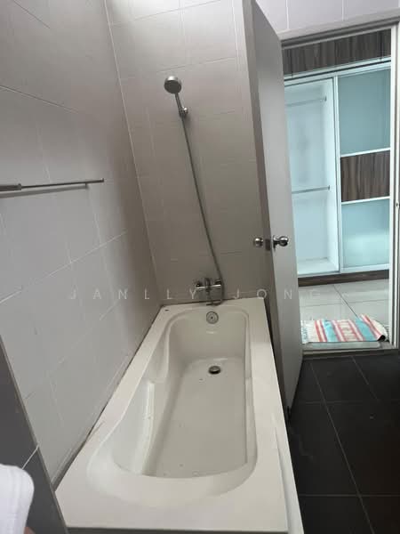 Bungalow House untuk Dijual di Taman Suria (Johor Bahru) - Janlly Jong - Bathroom - PropertyGuru.com.my