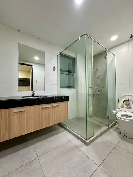 Pangsapuri untuk Dijual di Molek Pine 3 - Nico Ho - Bathroom - PropertyGuru.com.my