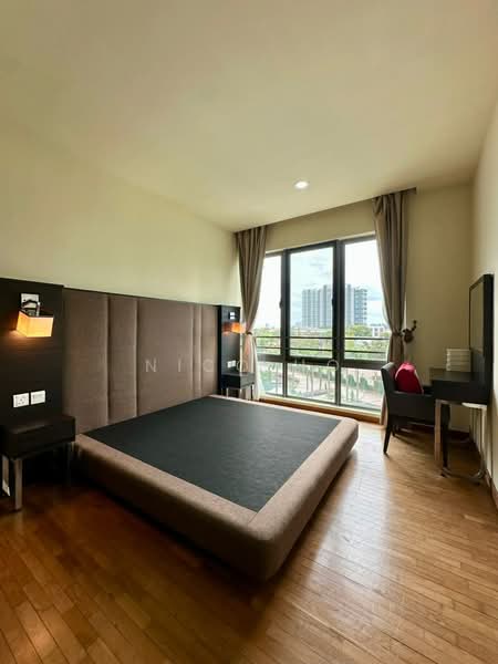 Pangsapuri untuk Dijual di Molek Pine 3 - Nico Ho - Bedroom - PropertyGuru.com.my