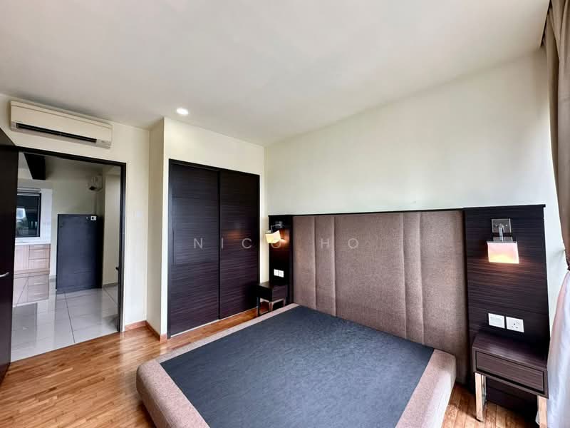 Pangsapuri untuk Dijual di Molek Pine 3 - Nico Ho - Bedroom - PropertyGuru.com.my