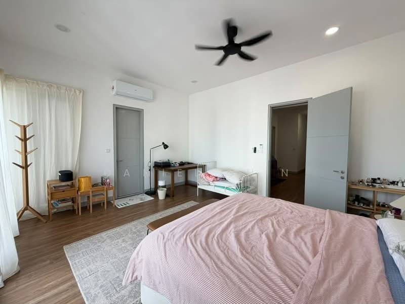 3-storey Terraced House for Rent in Taman Melawati (Ulu Kelang) - Daniel Chin - Bedroom - PropertyGuru.com.my