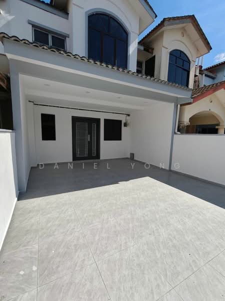 2-storey Terraced House for Sale in Bukit Indah (Ampang) - Daniel Yong - Exterior - PropertyGuru.com.my