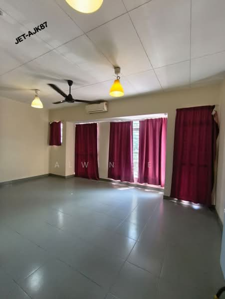 Rumah Teres 2-Tingkat untuk Disewa di Shah Alam (Selangor) - Alwin Lee - Living Room - PropertyGuru.com.my