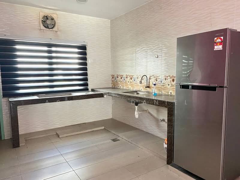 Rumah Teres 2-Tingkat untuk Dijual di Kuala Selangor (Selangor) - Ashraff Daniel - Kitchen - PropertyGuru.com.my