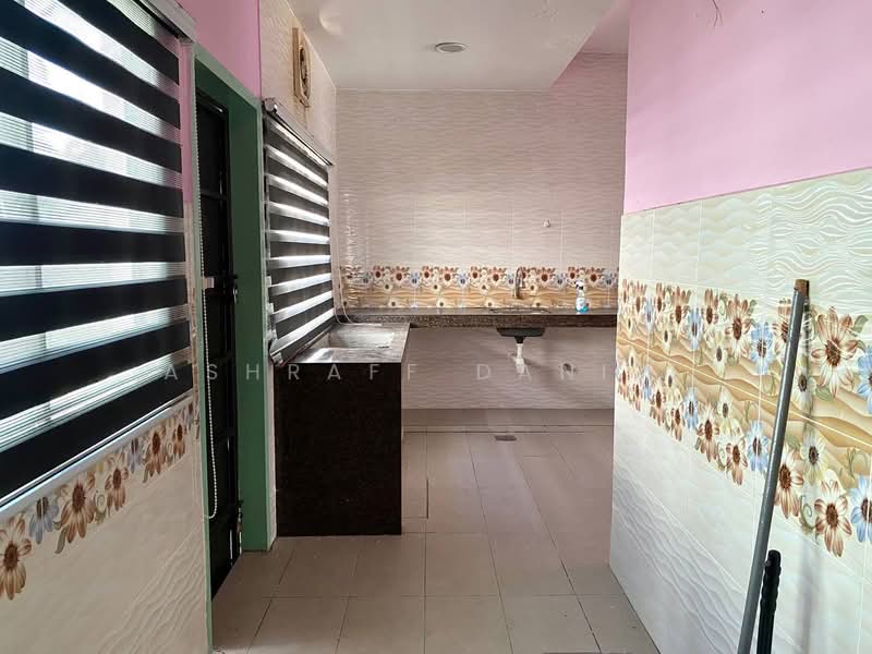 Rumah Teres 2-Tingkat untuk Dijual di Kuala Selangor (Selangor) - Ashraff Daniel - Kitchen - PropertyGuru.com.my