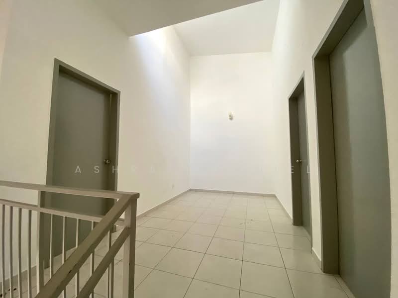 Rumah Teres 2-Tingkat untuk Dijual di Kuala Selangor (Selangor) - Ashraff Daniel - Corridor - PropertyGuru.com.my