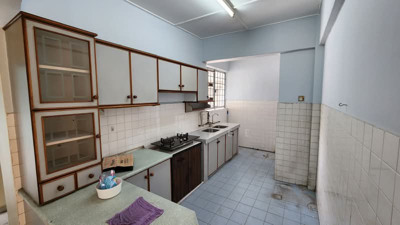 Pangsapuri untuk Dijual di 1K Tricourt - Sam Lee - Kitchen - PropertyGuru.com.my