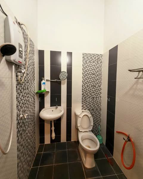 1-storey Terraced House for Sale in Panorama Lapangan Perdana (Ipoh) - Cherie Chong - PropertyGuru.com.my