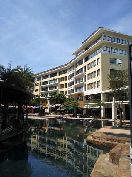 Kedai / Pejabat untuk Dijual di Pusat Bandar Puchong (Puchong) - FC Wong - Exterior of Setiawalk Office Building - PropertyGuru.com.my