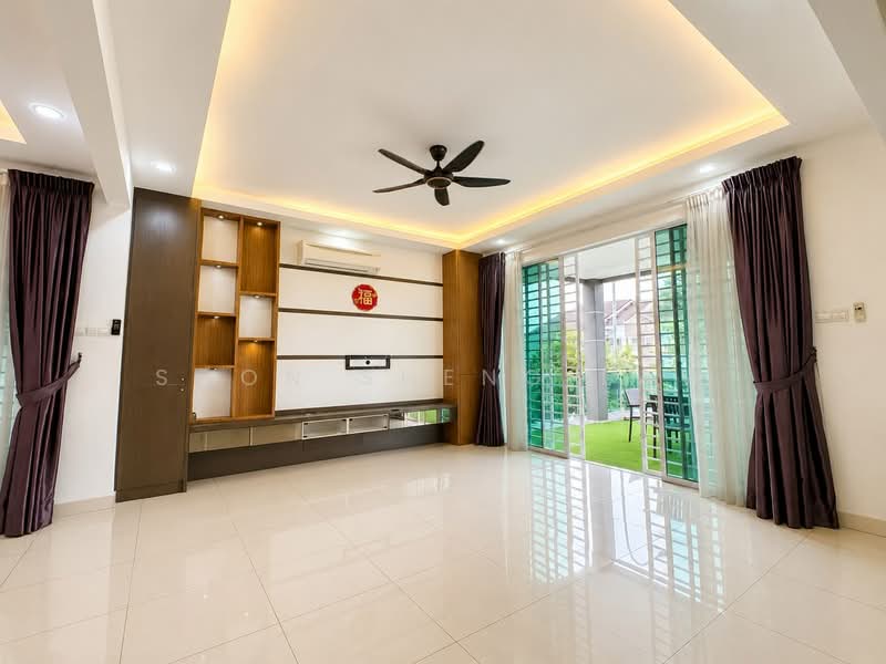 Semi-Detached House for Sale in Saujana Villa (Kajang) - Soon Sheng Law - Living Room - PropertyGuru.com.my