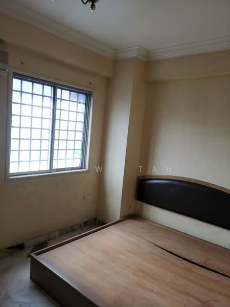 Kondominium untuk Dijual di Bukit Pandan Kondominium 1 - Shawn Tan - Bedroom - PropertyGuru.com.my