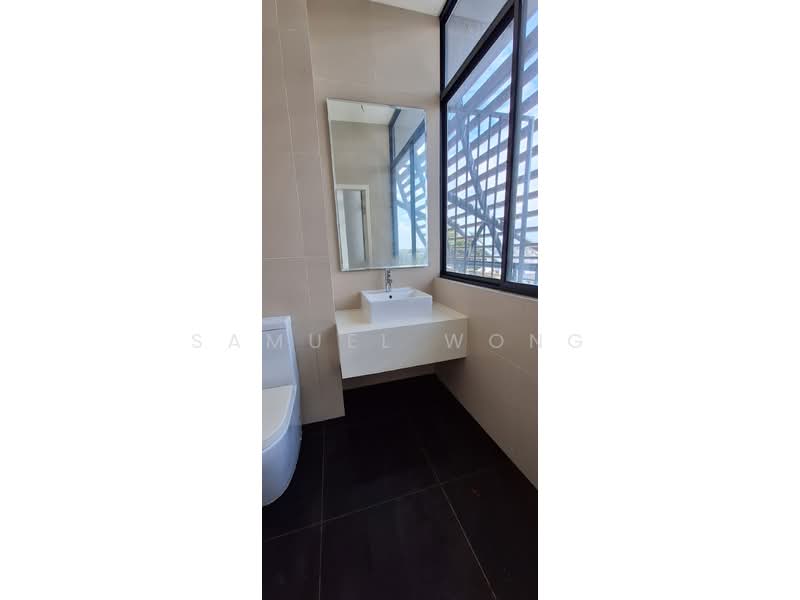 Shop for Sale in Medini (Iskandar Puteri (Nusajaya)) - Samuel Wong - Bathroom - PropertyGuru.com.my