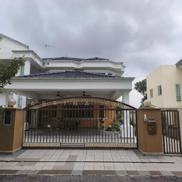 Rumah Berkembar untuk Dijual di Sungai Long (Bandar Sungai Long) - Sabrina Chong - Exterior - PropertyGuru.com.my