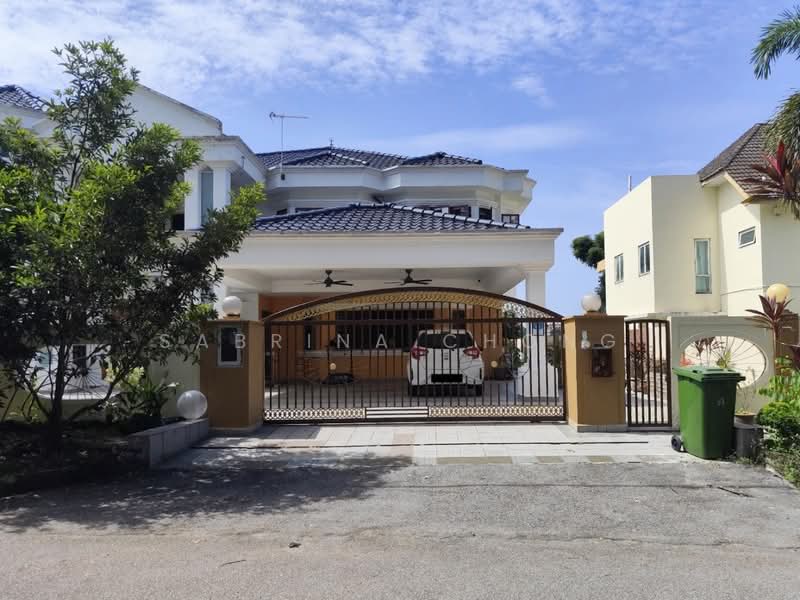Rumah Berkembar untuk Dijual di Sungai Long (Bandar Sungai Long) - Sabrina Chong - Exterior - PropertyGuru.com.my