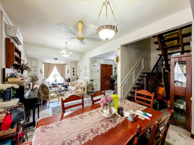 Rumah Teres 2 Tingkat untuk Dijual di Usj 1 (Subang Jaya) - Ashraff Daniel - Living Room - PropertyGuru.com.my