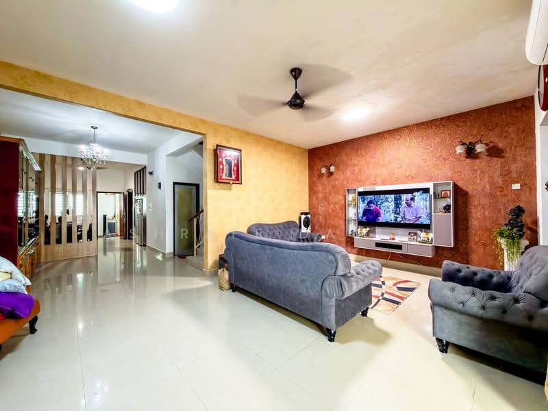 Rumah Teres untuk Dijual di Taman Impian Indah (Bukit Jalil) - Ashraff Daniel - Living Room - PropertyGuru.com.my