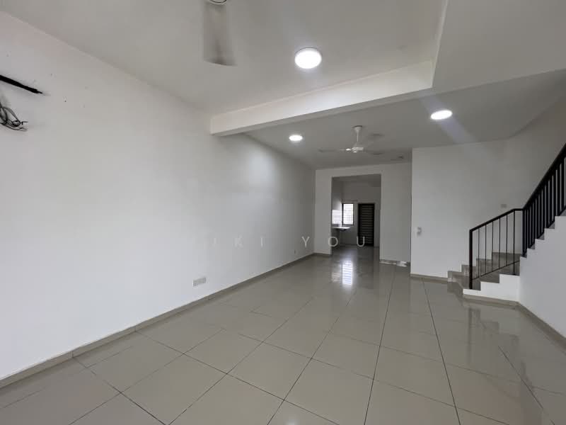 2-storey Terraced House for Sale in Bandar Rimbayu (Telok Panglima Garang) - Miki You - Living Room - PropertyGuru.com.my