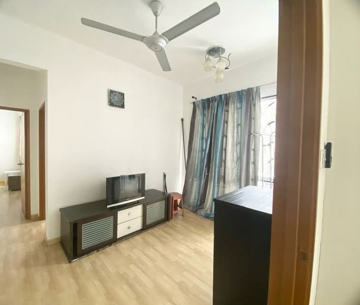 Cluster House for Rent in Taman Anggun (Rawang) - David Lee - Living Room - PropertyGuru.com.my