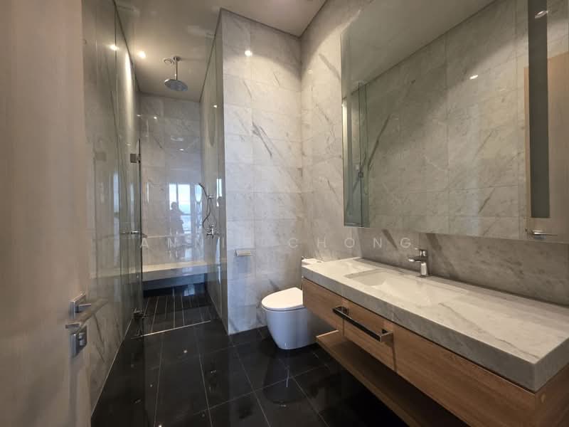 Kediaman Servis untuk Dijual di Conlay Signature Suites by E&O - Annie Chong - Bathroom - PropertyGuru.com.my
