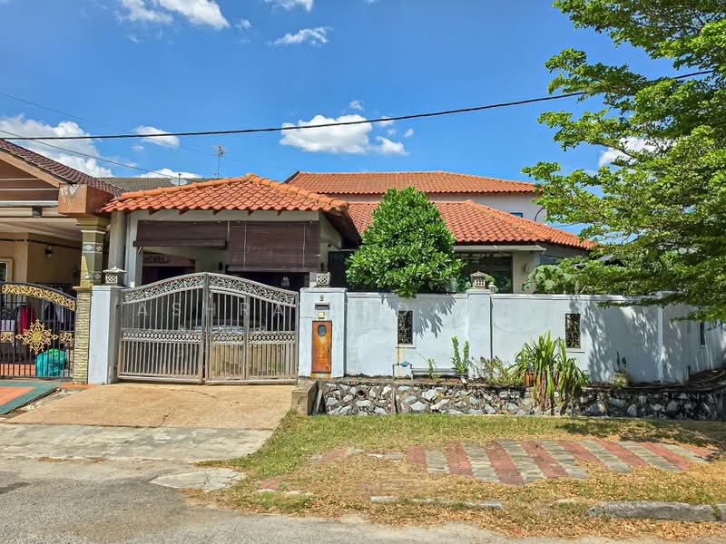 Rumah Teres 2-Tingkat untuk Dijual di Taman Sri Andalas (Klang) - Ashraff Daniel - Exterior - PropertyGuru.com.my