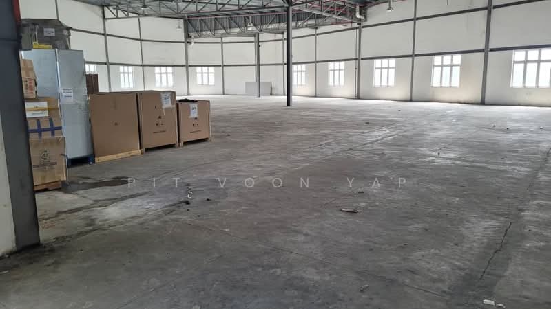 Warehouse for Rent in Sungai Besi Indah (Seri Kembangan) - Pit Voon Yap - Interior - PropertyGuru.com.my