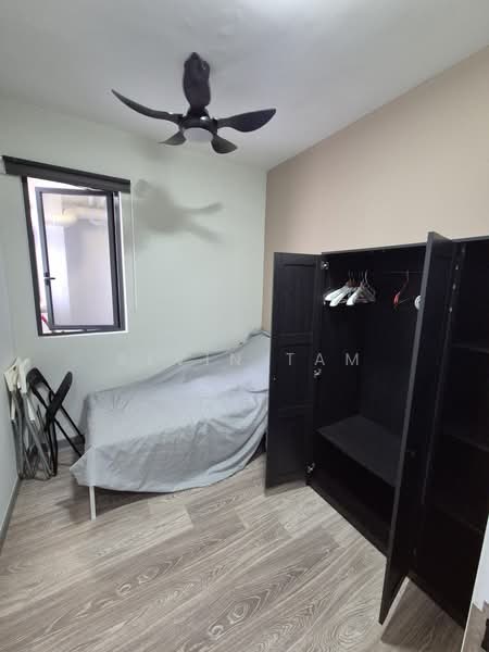 Kediaman Servis untuk Dijual di United Point (Residensi Berpadu) - Alvin Tam - Bedroom - PropertyGuru.com.my