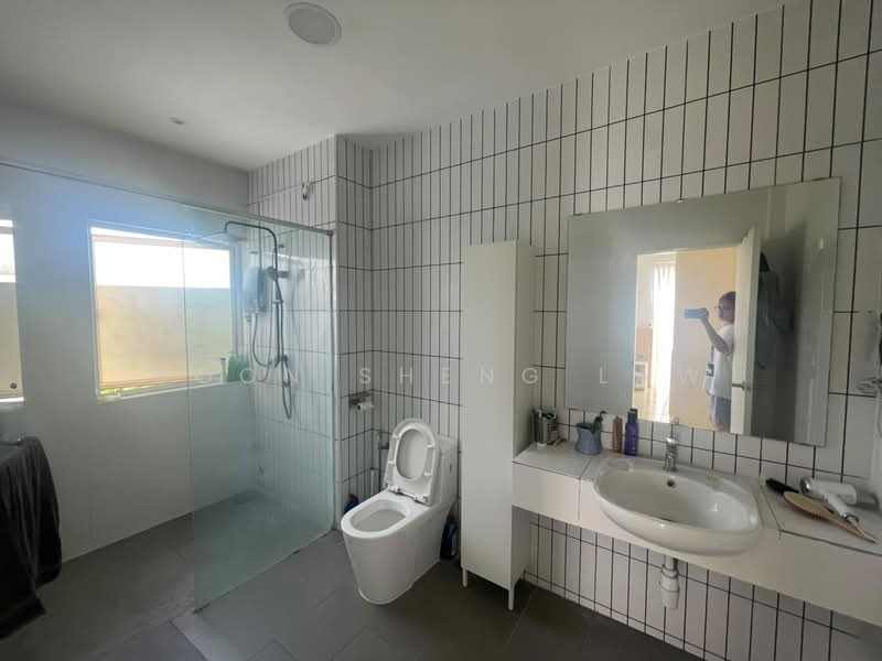 2-storey Terraced House for Sale in Taman Nadayu 92 (Kajang) - Soon Sheng Law - Bathroom - PropertyGuru.com.my