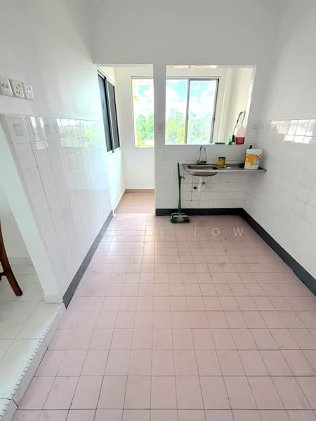 Pangsapuri untuk Dijual di Ria 2 Apartment - Serene Low - PropertyGuru.com.my