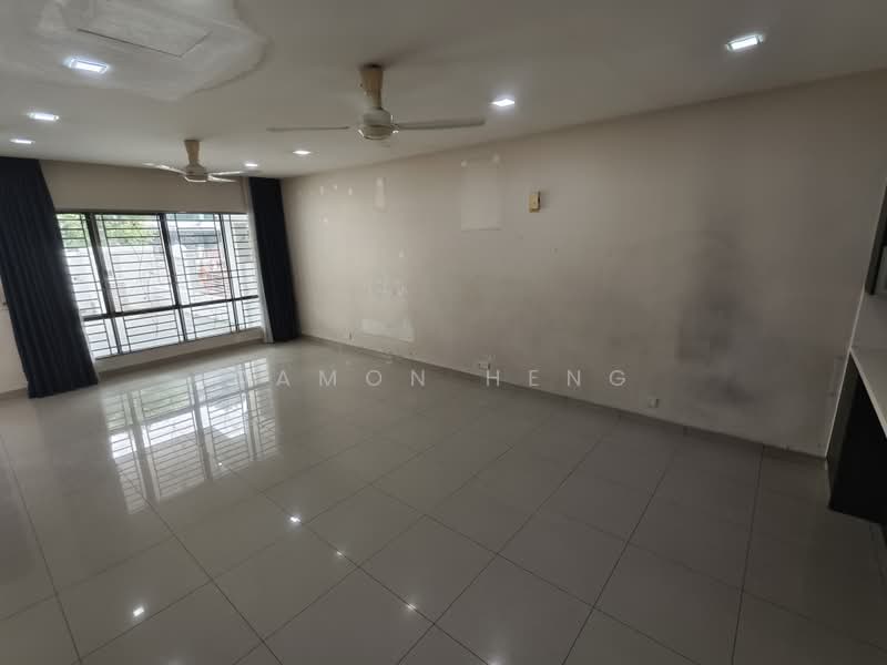 Rumah Teres untuk Disewa di Prima Selayang (Selayang) - Damon Heng - Living Room - PropertyGuru.com.my