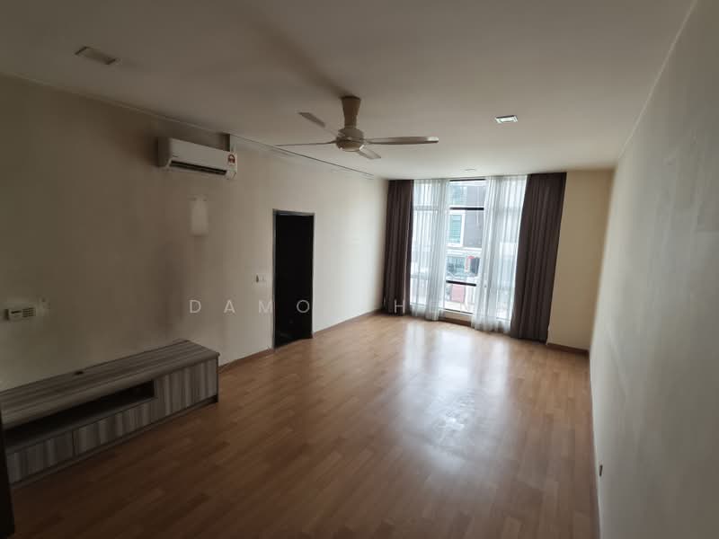 Rumah Teres untuk Disewa di Prima Selayang (Selayang) - Damon Heng - Living Room - PropertyGuru.com.my