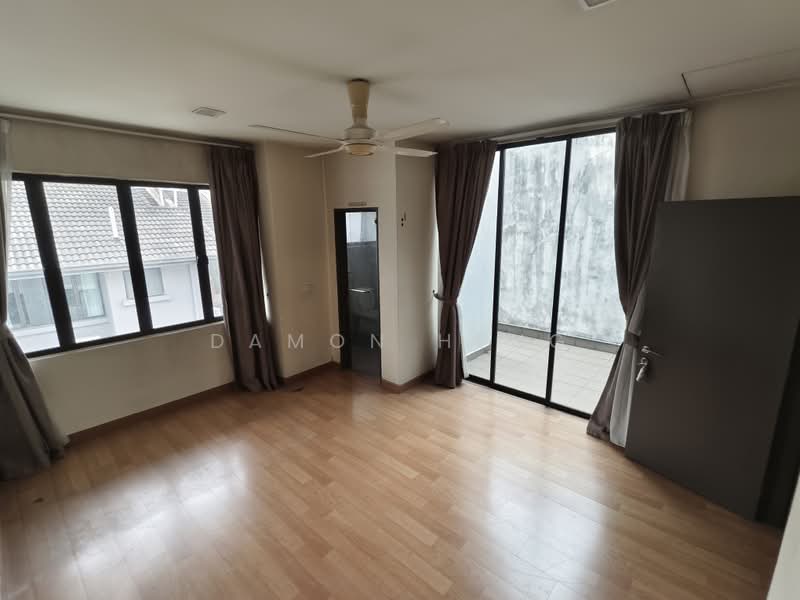 Rumah Teres untuk Disewa di Prima Selayang (Selayang) - Damon Heng - Balcony - PropertyGuru.com.my
