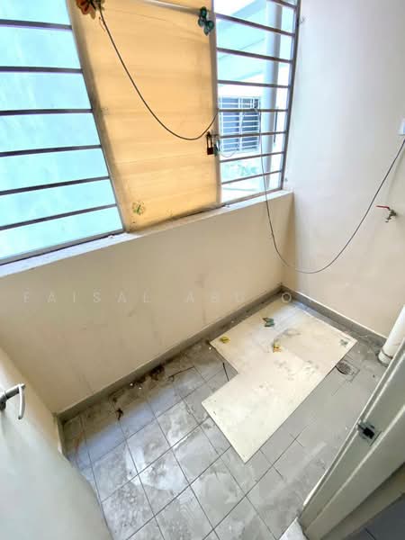 Condominium for Sale at Symphony Heights (Simfoni Heights) - Faisal Abu Omar - Balcony - PropertyGuru.com.my