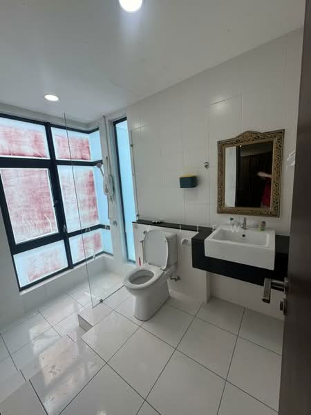 Servis Apartment untuk Disewa di Trefoil @ Setia City - Mandy Liew - Bathroom - PropertyGuru.com.my