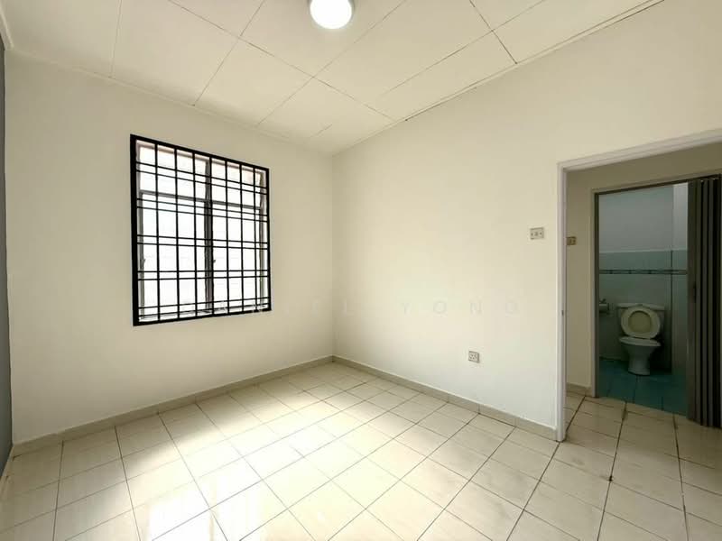 Rumah Teres 2-Tingkat untuk Dijual di Taman Bukit Dahlia (Pasir Gudang) - Daniel Yong - Bathroom - PropertyGuru.com.my