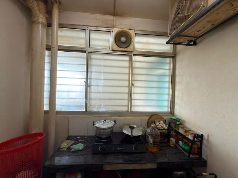 Pangsapuri untuk Dijual di Residensi Pandanmas 2 - Charlie Loh - Kitchen - PropertyGuru.com.my