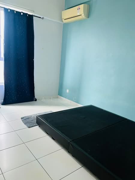 Kondominium untuk Disewa di The Golden Triangle Condominium - Patrick . - Bedroom - PropertyGuru.com.my