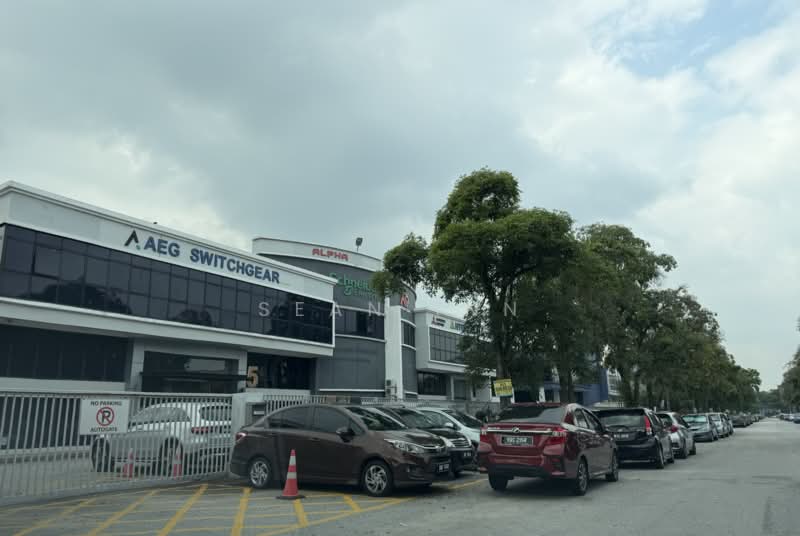 Semi-D Factory for Rent in Glenmarie (Selangor) - Sean Inn - Exterior - PropertyGuru.com.my
