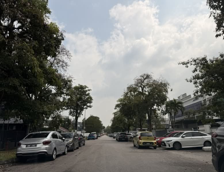 Semi-D Factory for Rent in Glenmarie (Selangor) - Sean Inn - Exterior - PropertyGuru.com.my