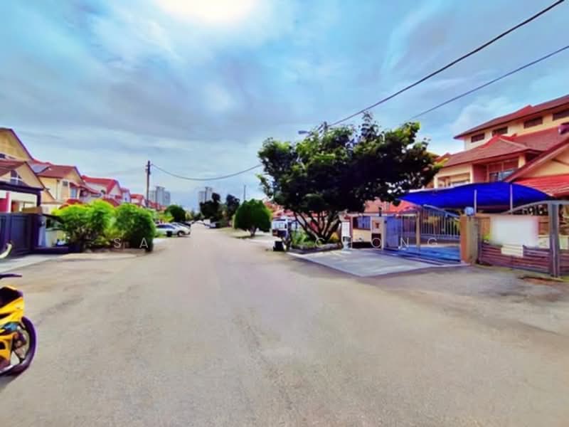 2-storey Terraced House for Sale in Puchong (Selangor) - Sabrina Chong - Exterior - PropertyGuru.com.my