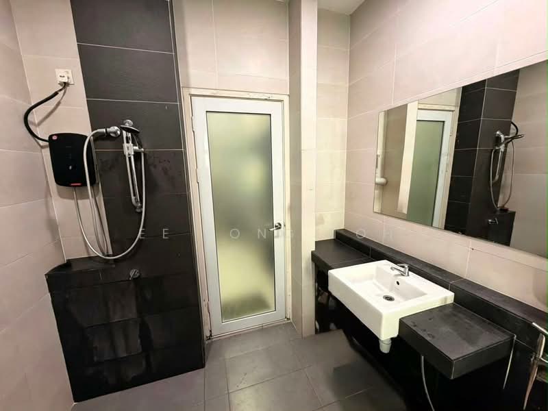 Rumah Teres 2 Tingkat untuk Dijual di Taman Desa Tebrau (Tebrau) - Ee Fong Toh - Bathroom - PropertyGuru.com.my
