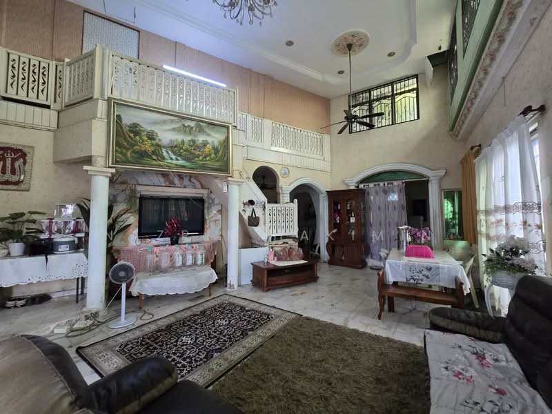 Rumah Teres 2-Tingkat untuk Dijual di Bandar Sultan Suleiman (Port Klang (Pelabuhan Klang)) - Nazrin Hakimin - Living Room - PropertyGuru.com.my