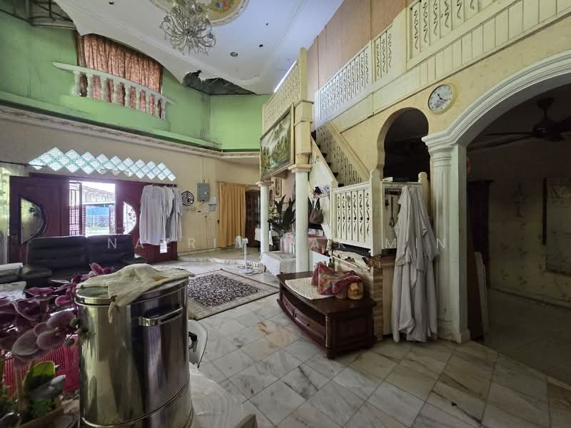 Rumah Teres 2-Tingkat untuk Dijual di Bandar Sultan Suleiman (Port Klang (Pelabuhan Klang)) - Nazrin Hakimin - Living Room - PropertyGuru.com.my